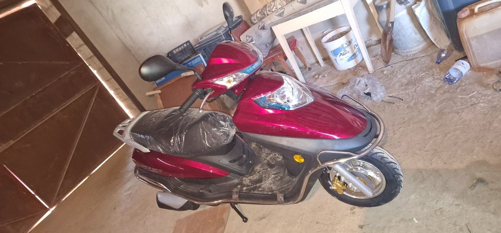 Новый, 125 куб, автомат