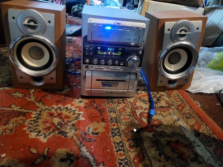 Музыкальный центр  лджи продам