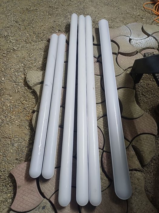 6 lampi Led.    .