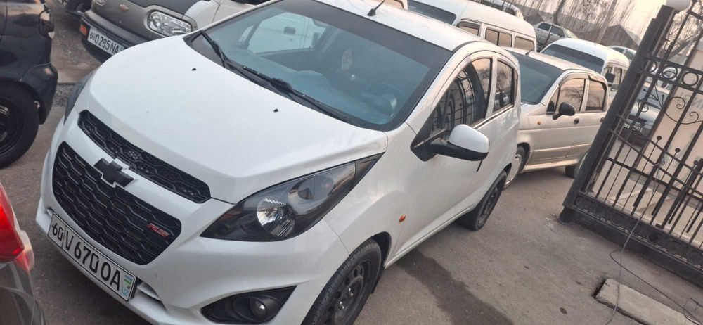 Chevrolet spark сотилади