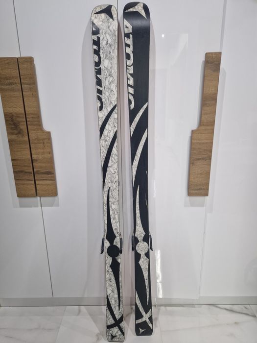 Ski-uri ATOMIc 170 cm