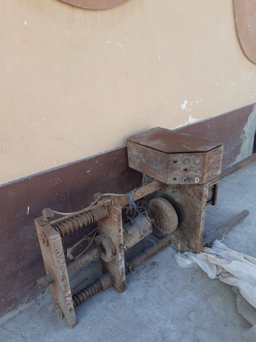 Pres apparat ishlamay turipti remont qilish kerak