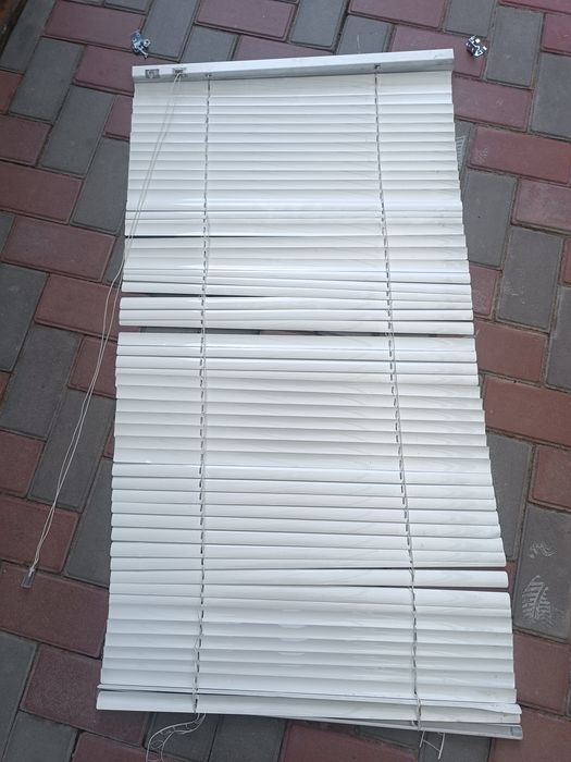 Жалюзи горизонтальные 63.5 на 122