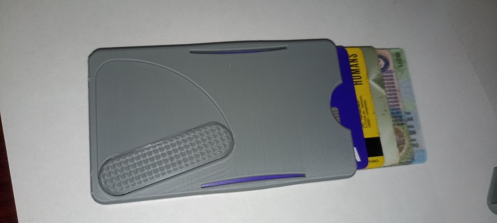 karta holder – 3 ta karta + pasport va prava sig‘adi