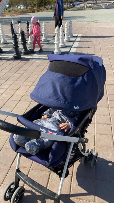 Коляска детская фирма Joie