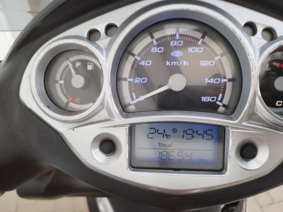 Yamaha X-City 250 (2010) • 18.500 KM • Garanție CRT Moto 9 luni • Înmatriculat RO