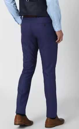 Costum slim fit 48 M premium CINQUE NOU lana usoara navy