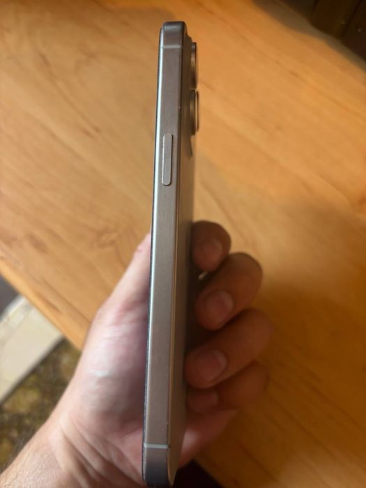 Продам iphone 15 pro max 512gb акб 88%