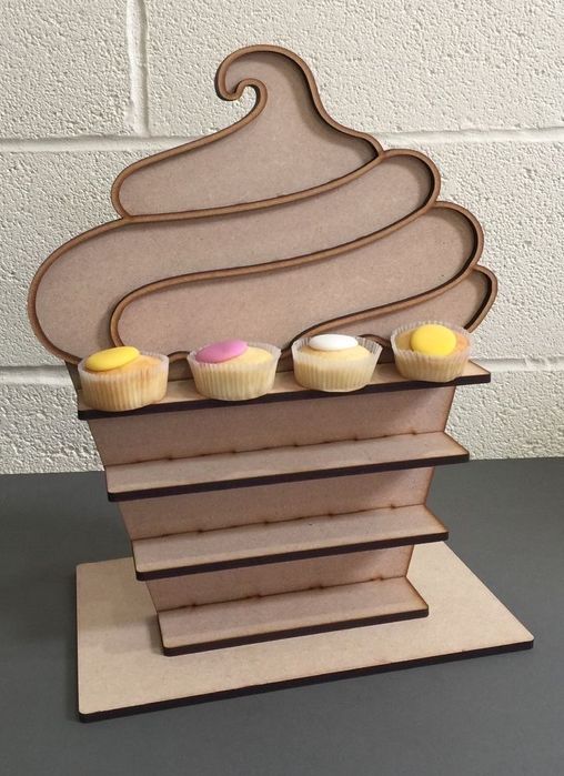 Этажерки и подставки для тортов, капкейков.