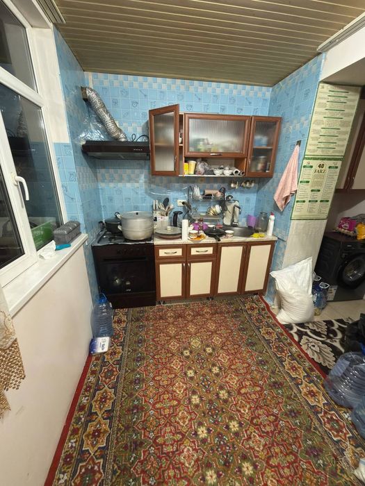 Чилонзор 26кварталда Уй сотилади срочно