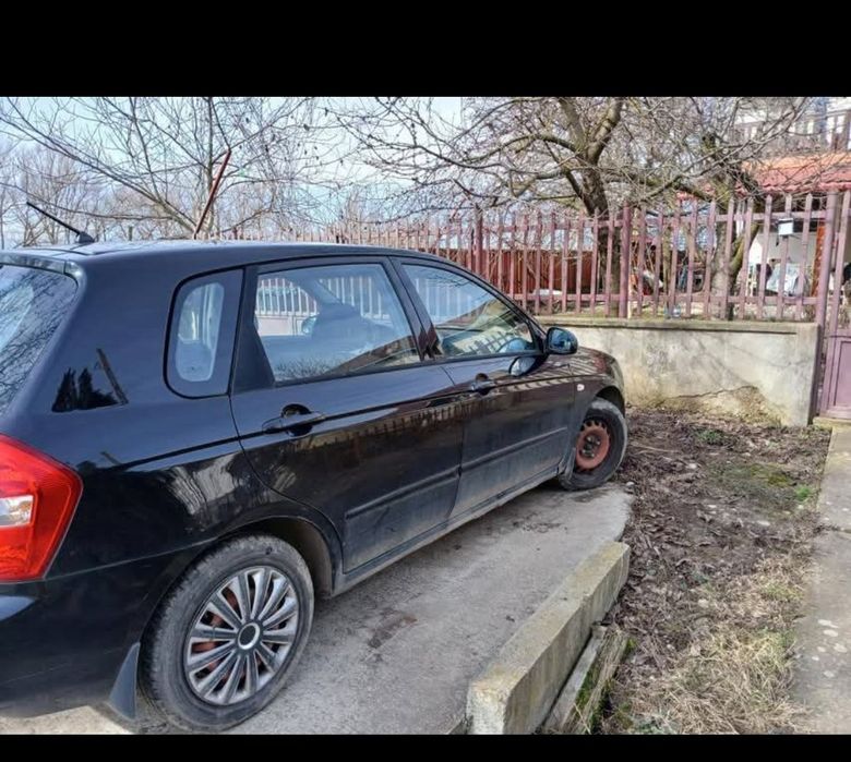KIA Cerato 0 — imagine 3