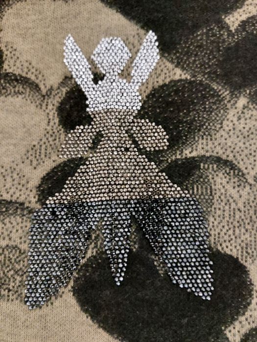 Пуловер женский.