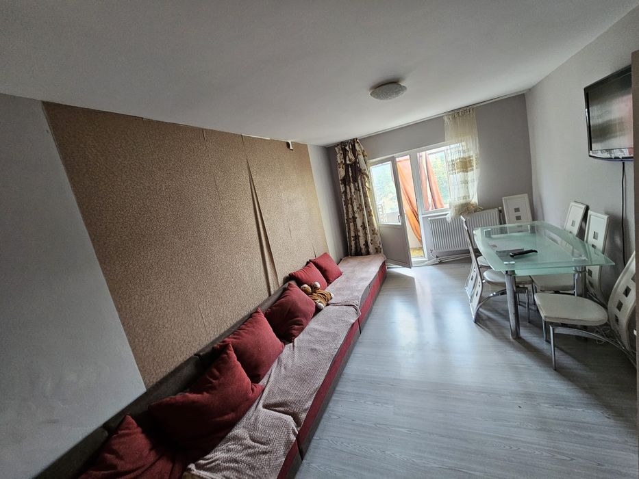 Vanzare apartament Roman