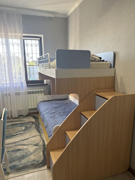 Двухярусная кровать