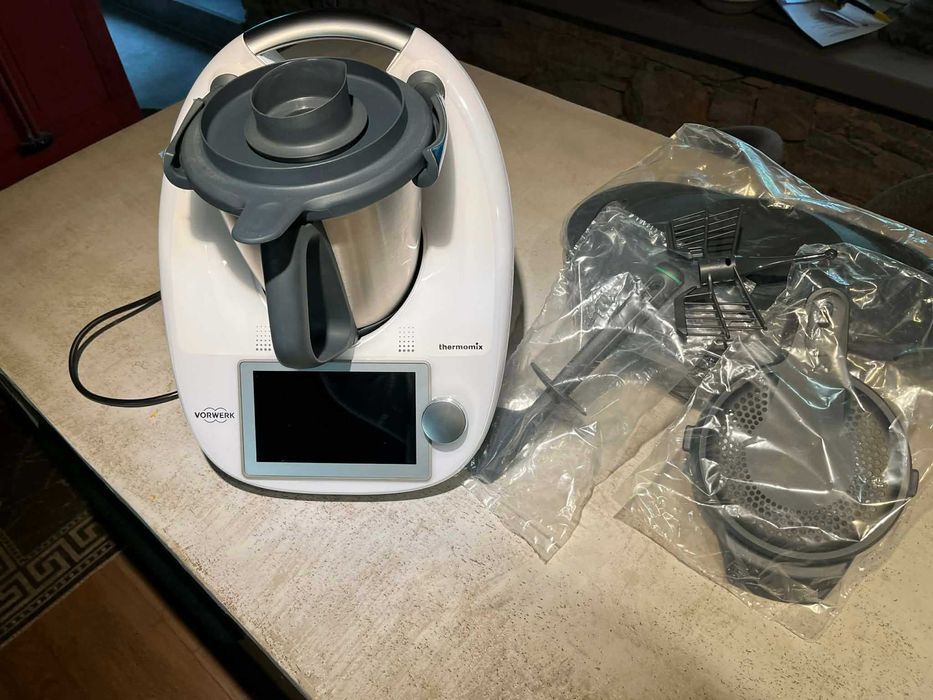 Thermomix TM6 - Кухненски готвач в машина