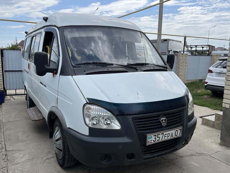 Продам газель бизнес пассажирский
