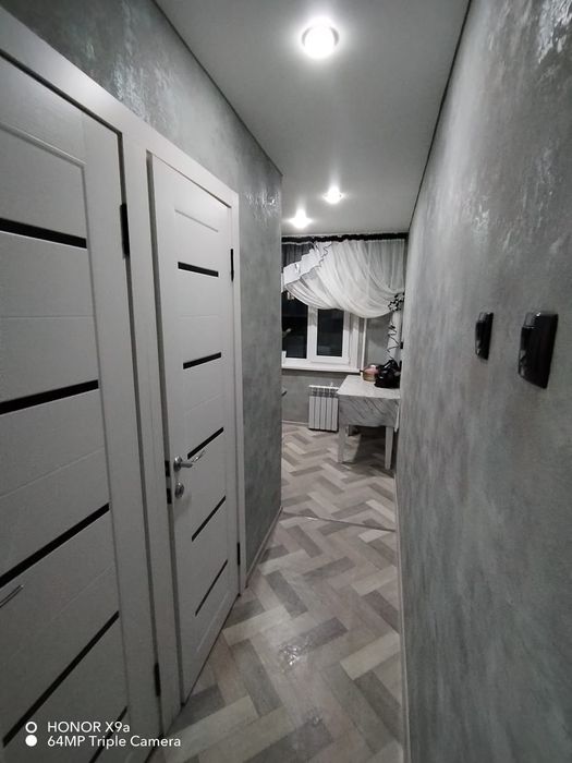 Продам квартиру 3 комнатную