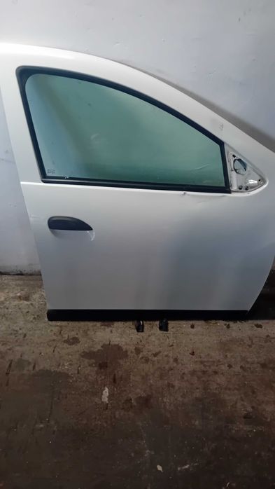 Usa dreapta fata Dacia Logan MCV din 2014 completa fara oglinda