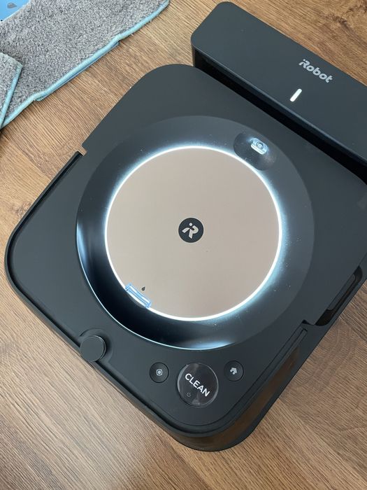 Прахосмукачка робот за мокро почистване IRobot BRAAVA M6