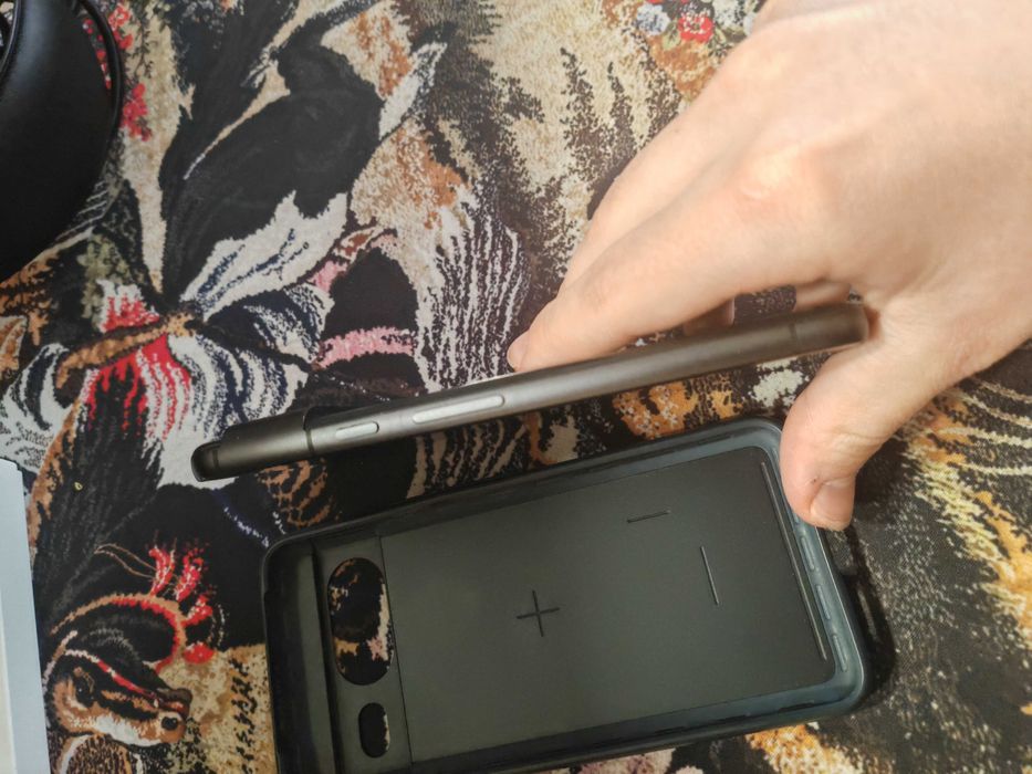 Telefon Google Pixel 8 8/128 la cutie IMPECABIL