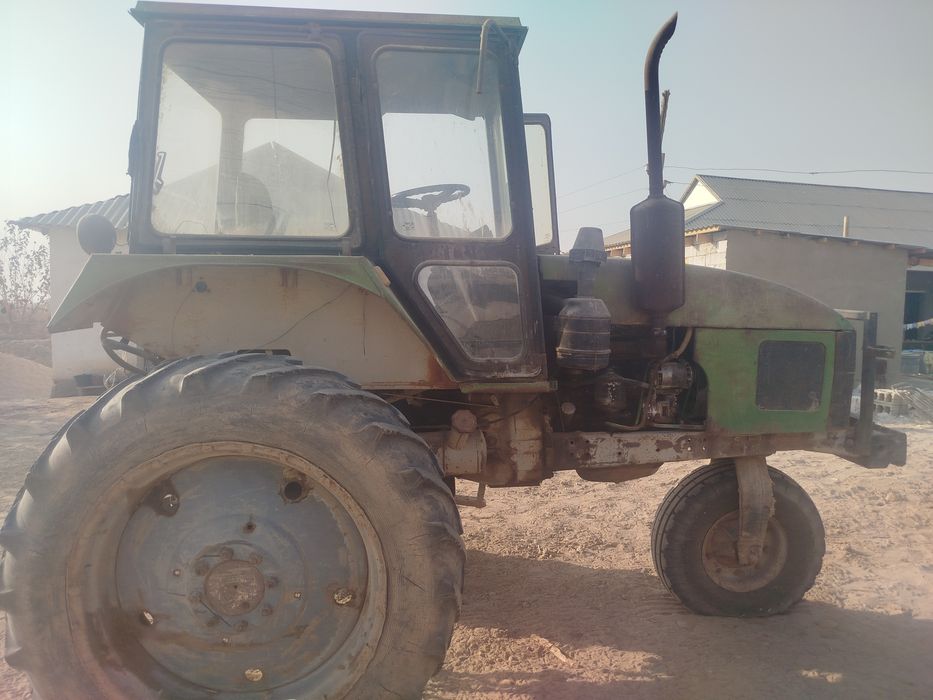 Traktor TTZ srocni sotiladi