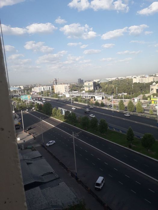 Квартира сотилади срочна. Шайхонтохур туман Ганга Жангох ц-15 2/8/9