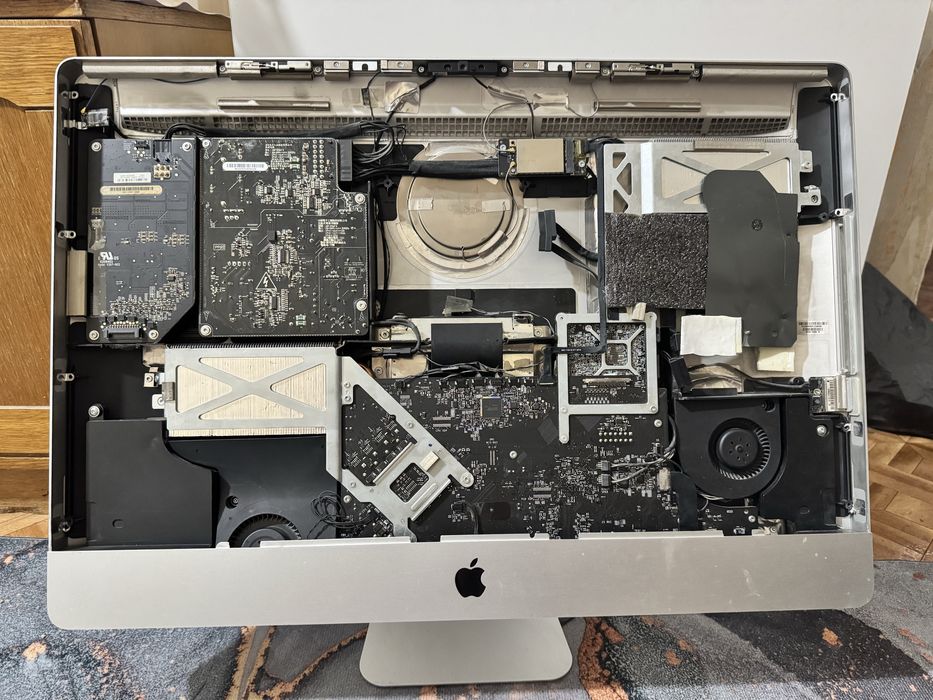 IMAC 2010 года на запчасти