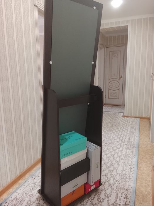 Продаю зеркало в отличном состоянии.