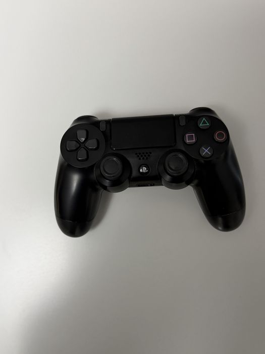 PlayStation4 fat cu doua manete