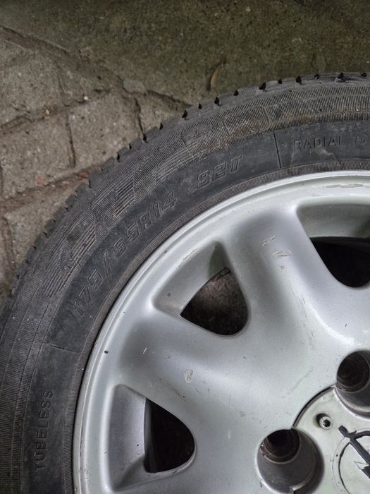 Оригинални лети джанти Opel 14" (4x100) + 2 бр. гуми 175/65 R14