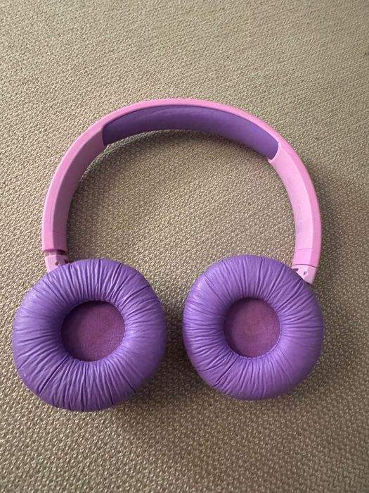 Продавам детски слушалки PHILIPS