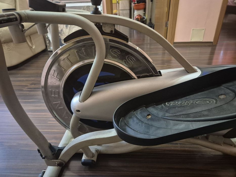 Продава Крос Тренажор