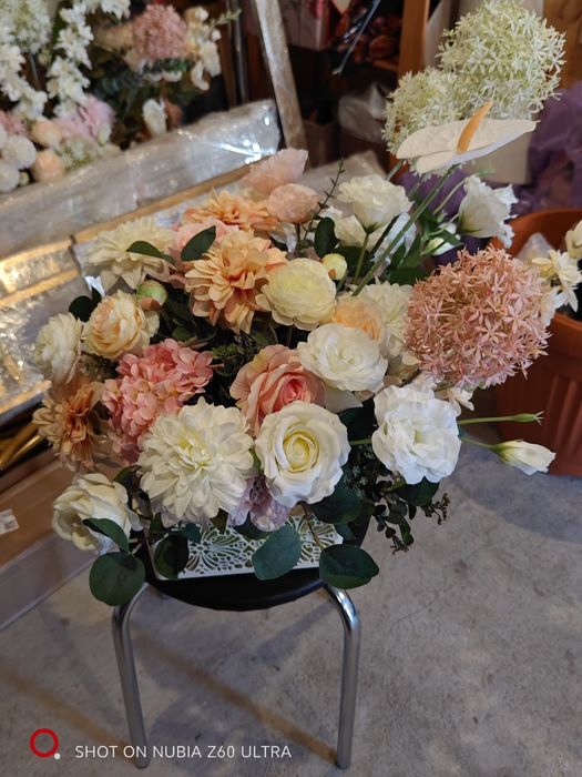 Продаются искусственные цветы