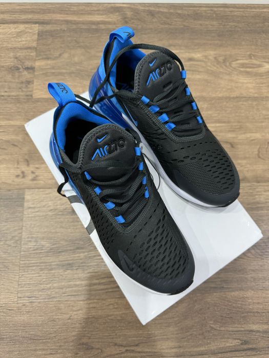 Кроссовки джорданы эйр макс 270