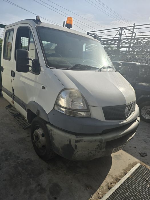 Dezmembrez renault mascott basclabil bena motor 3.0 3000 cutie