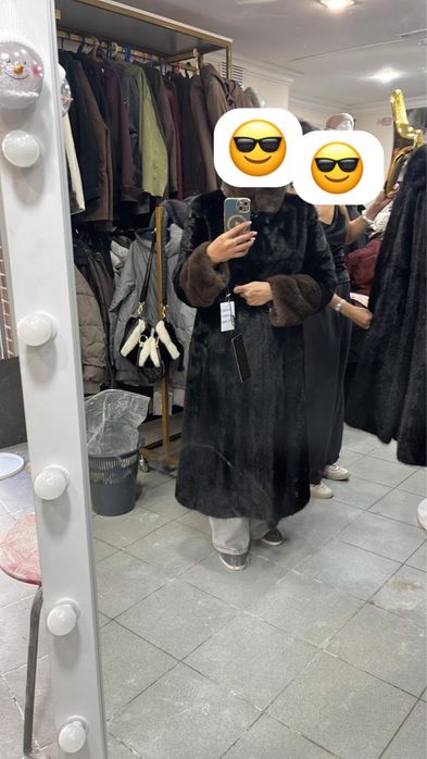 Продам норкувую шубу