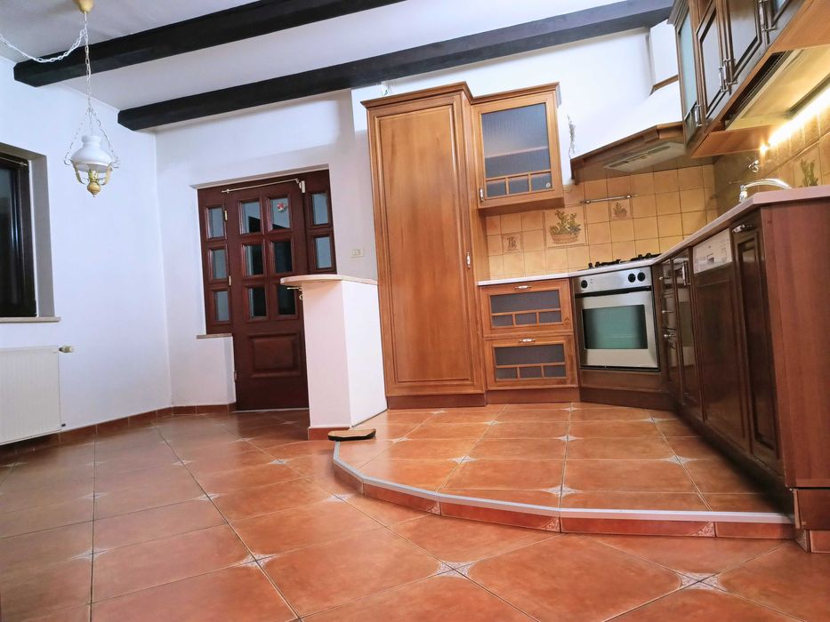 Casa spațioasă de vanzare – Aradul Nou