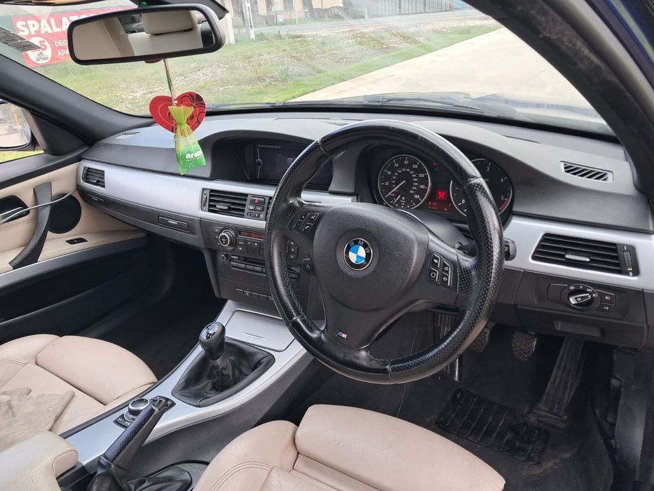 Dezmembrez bmw e90 facelift m pachet