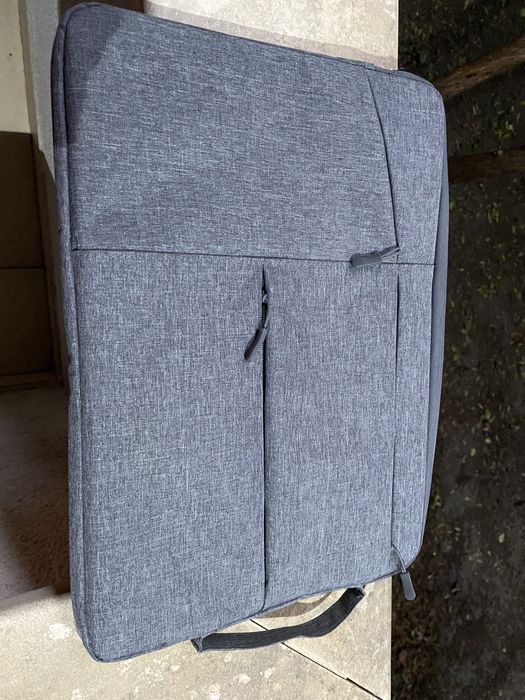 MacBook Pro 15' (2019) i9, Radeon Pro Vega 16, 512SSD