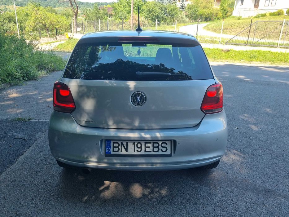 VOLKSWAGEN Polo 2010 — imagine 3