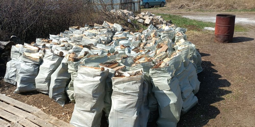 Прадам берёзы мешками