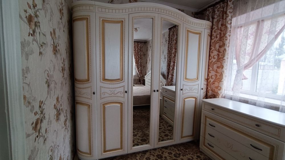 Спальный гарнитур с матрасом
