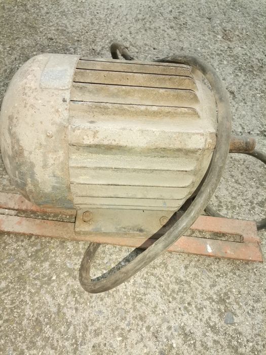 Ел двигател 2200об.