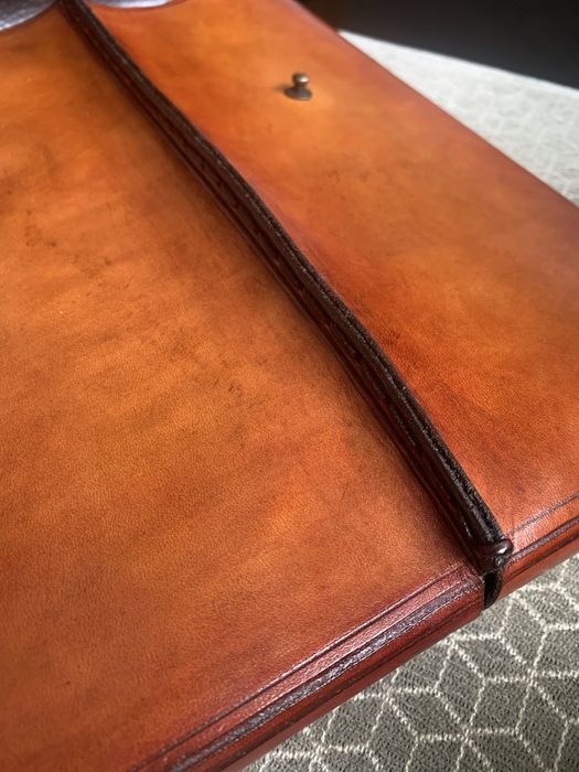 Кожен Калъф за лаптоп/ ipad.