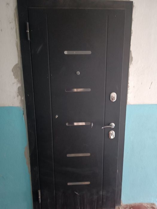 2х комнатная с частичной обстановкой в 1 микрорайоне