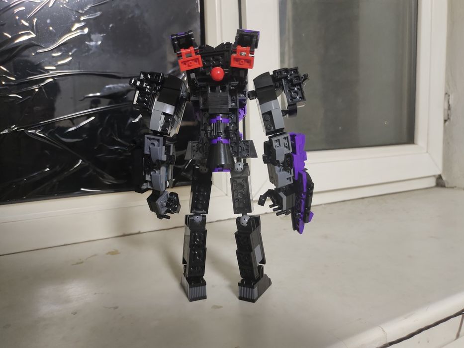 Тв титан из Лего