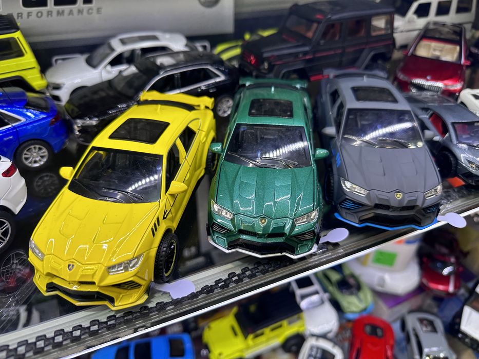 Tesla метална количка/Tesla Cybertruck