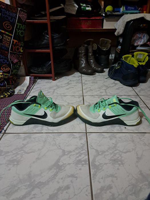 Adidasi nike metcon 2 albi si verzi editie limitata