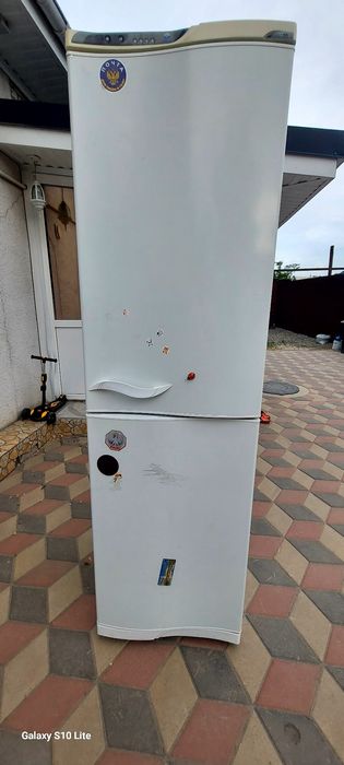 Продам холодильник 20 000