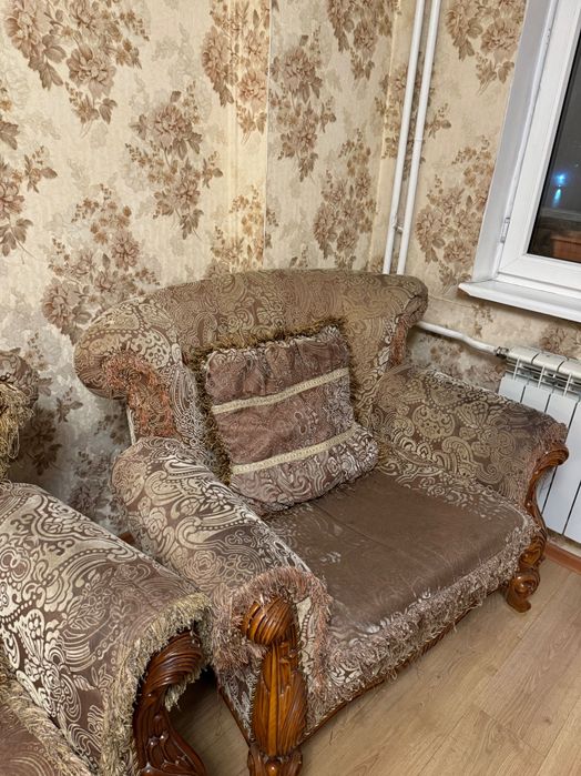 Диван для гостиной